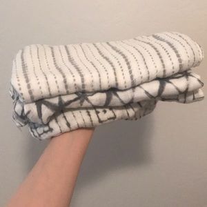 Aden and Anais swaddle blankets